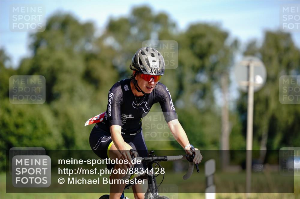 07.09.2025 - 19. Norderstedt Triathlon Michael Burmester http://msf.ph/oto/8834428 07.09.2025 12:19:37 Radfahren 811, 852, 1392 meine-sportfotos.de