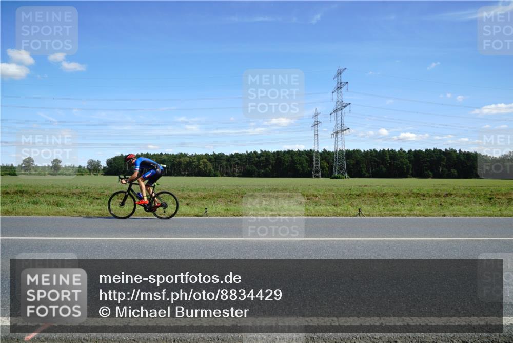 07.09.2025 - 19. Norderstedt Triathlon Michael Burmester http://msf.ph/oto/8834429 07.09.2025 13:59:13 Radfahren  meine-sportfotos.de