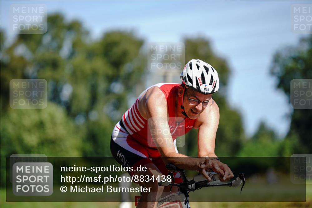 07.09.2025 - 19. Norderstedt Triathlon Michael Burmester http://msf.ph/oto/8834438 07.09.2025 12:19:42 Radfahren 811, 816, 1392 meine-sportfotos.de
