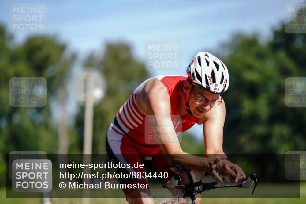 07.09.2025 - 19. Norderstedt Triathlon Michael Burmester http://msf.ph/oto/8834440 07.09.2025 12:19:42 Radfahren 811, 816, 1392 meine-sportfotos.de