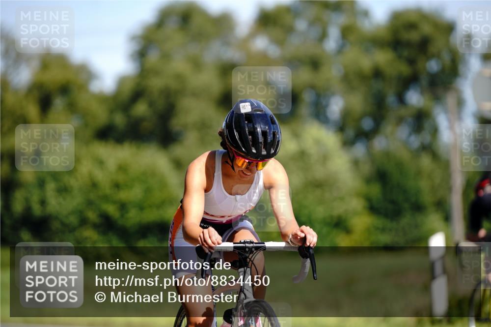 07.09.2025 - 19. Norderstedt Triathlon Michael Burmester http://msf.ph/oto/8834450 07.09.2025 12:20:05 Radfahren 767 meine-sportfotos.de