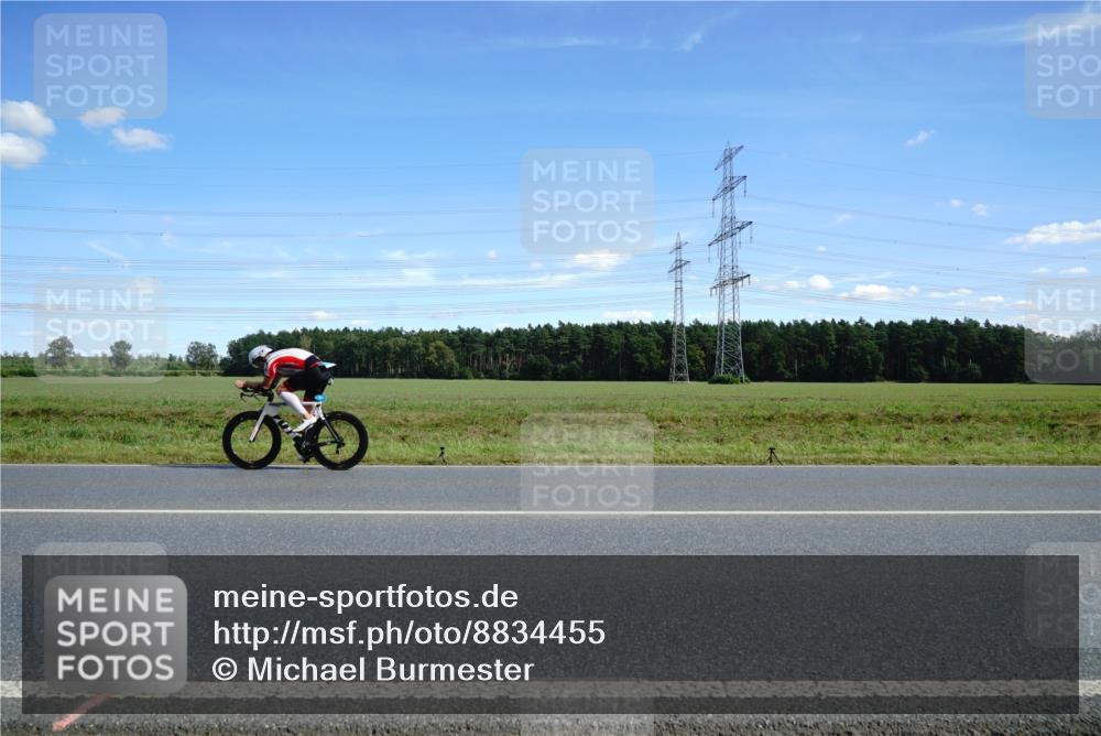 07.09.2025 - 19. Norderstedt Triathlon Michael Burmester http://msf.ph/oto/8834455 07.09.2025 13:59:30 Radfahren  meine-sportfotos.de