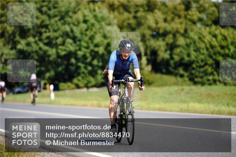 07.09.2025 - 19. Norderstedt Triathlon Michael Burmester http://msf.ph/oto/8834470 07.09.2025 12:20:16 Radfahren 243, 244 meine-sportfotos.de
