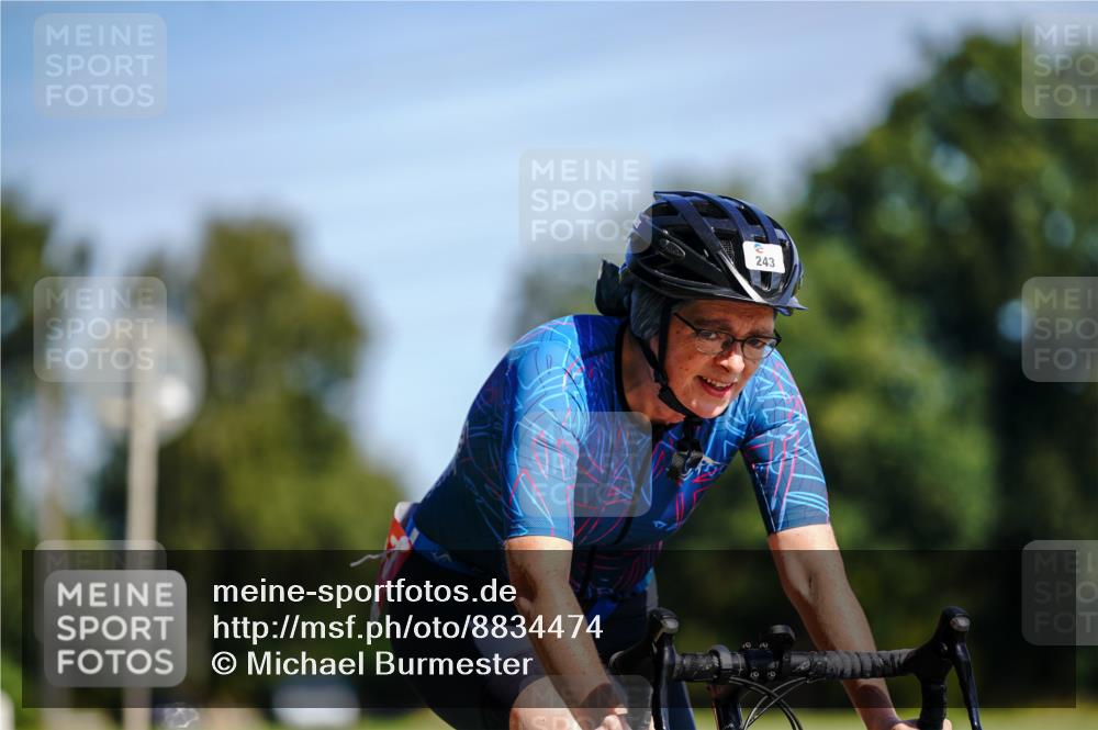 07.09.2025 - 19. Norderstedt Triathlon Michael Burmester http://msf.ph/oto/8834474 07.09.2025 12:20:18 Radfahren 243, 244 meine-sportfotos.de
