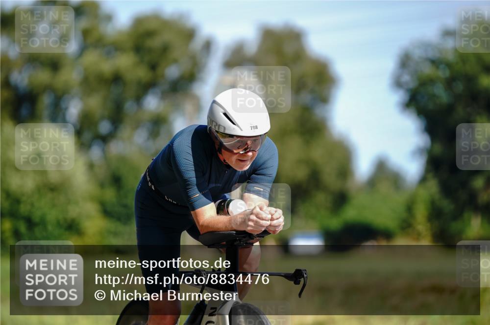 07.09.2025 - 19. Norderstedt Triathlon Michael Burmester http://msf.ph/oto/8834476 07.09.2025 12:20:41 Radfahren 213, 788 meine-sportfotos.de