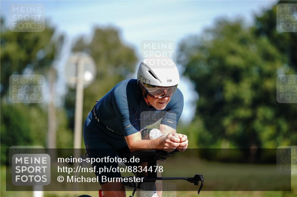 07.09.2025 - 19. Norderstedt Triathlon Michael Burmester http://msf.ph/oto/8834478 07.09.2025 12:20:42 Radfahren 213, 788 meine-sportfotos.de
