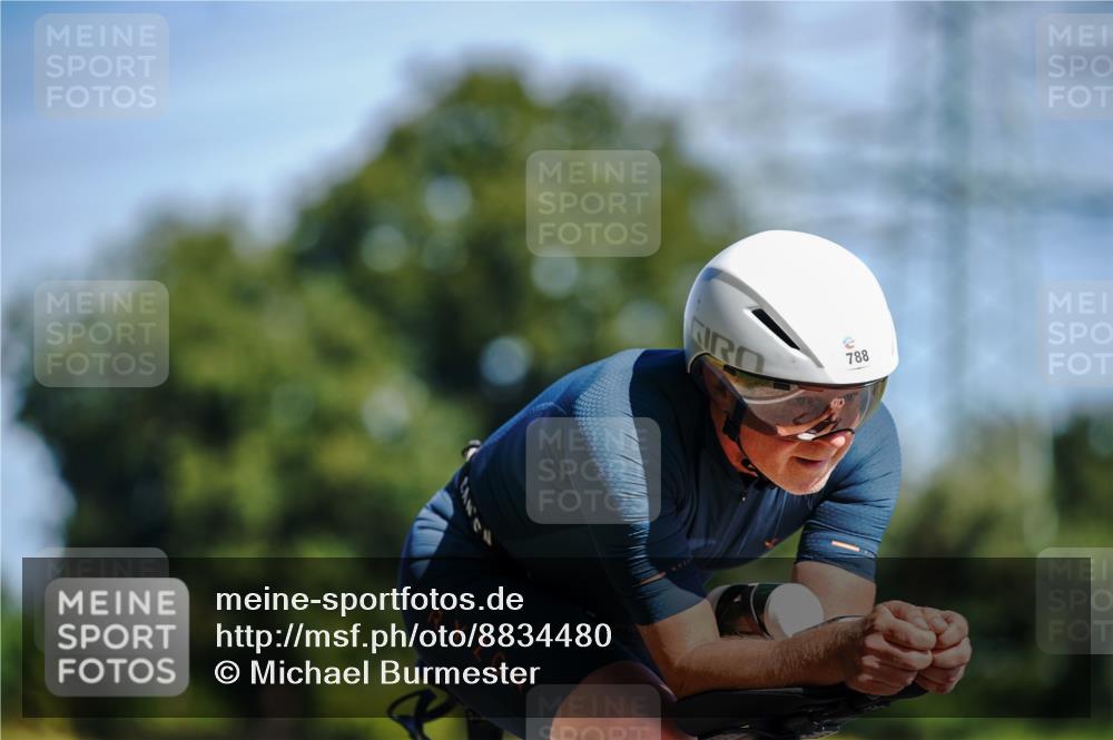 07.09.2025 - 19. Norderstedt Triathlon Michael Burmester http://msf.ph/oto/8834480 07.09.2025 12:20:42 Radfahren 213, 788 meine-sportfotos.de