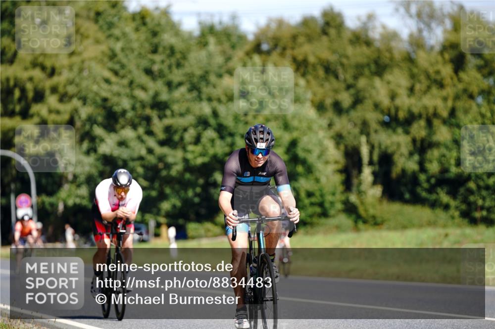 07.09.2025 - 19. Norderstedt Triathlon Michael Burmester http://msf.ph/oto/8834483 07.09.2025 12:20:49 Radfahren 824, 1322 meine-sportfotos.de