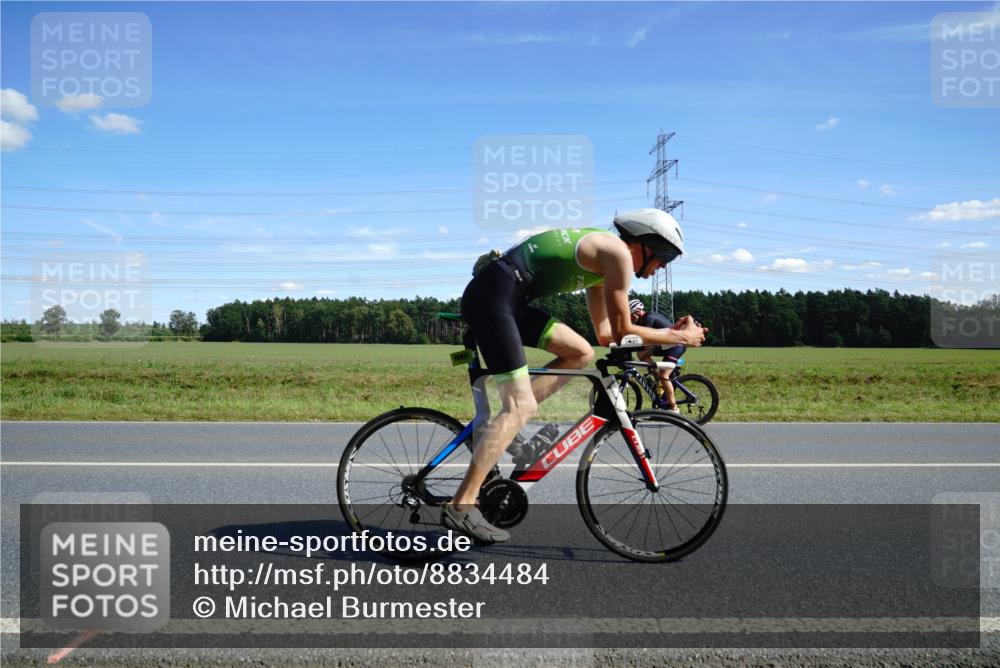 07.09.2025 - 19. Norderstedt Triathlon Michael Burmester http://msf.ph/oto/8834484 07.09.2025 13:59:41 Radfahren 999, 1003, 1007 meine-sportfotos.de