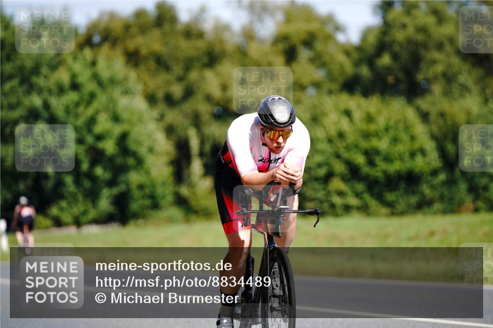 07.09.2025 - 19. Norderstedt Triathlon Michael Burmester http://msf.ph/oto/8834489 07.09.2025 12:20:50 Radfahren 824, 1322 meine-sportfotos.de