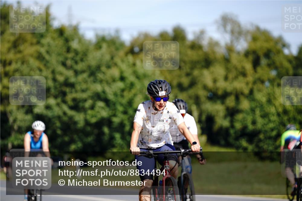 07.09.2025 - 19. Norderstedt Triathlon Michael Burmester http://msf.ph/oto/8834494 07.09.2025 12:20:54 Radfahren 169, 189, 273, 824, 1322 meine-sportfotos.de
