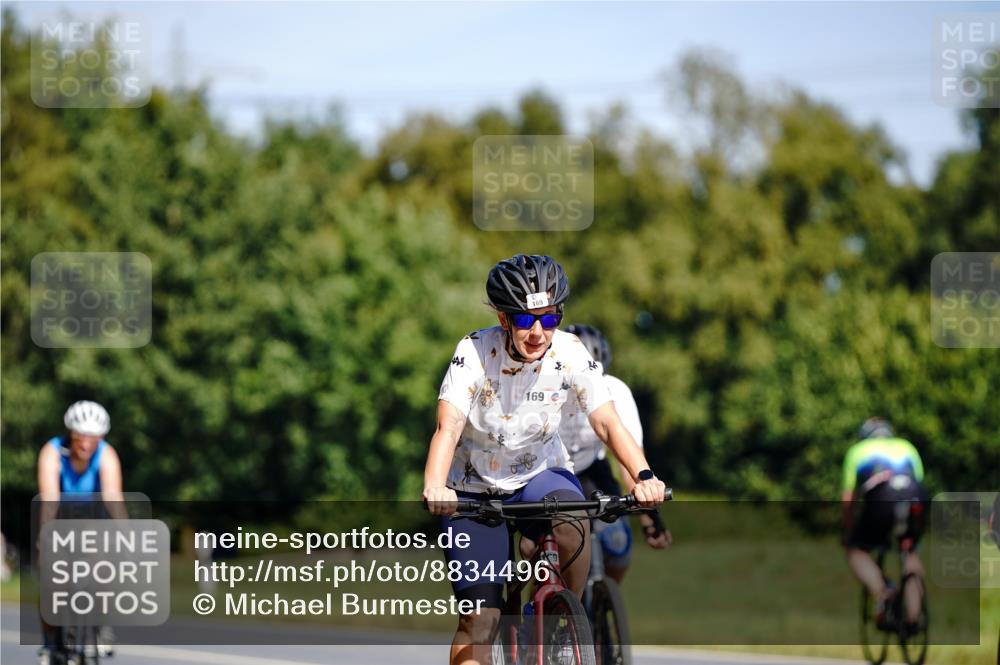 07.09.2025 - 19. Norderstedt Triathlon Michael Burmester http://msf.ph/oto/8834496 07.09.2025 12:20:54 Radfahren 169, 189, 273, 824, 1322 meine-sportfotos.de
