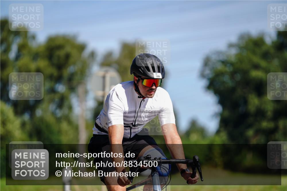 07.09.2025 - 19. Norderstedt Triathlon Michael Burmester http://msf.ph/oto/8834500 07.09.2025 12:20:55 Radfahren 169, 189, 273, 739, 1243 meine-sportfotos.de