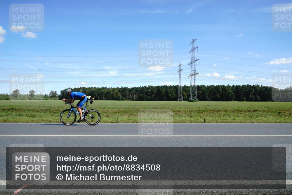 07.09.2025 - 19. Norderstedt Triathlon Michael Burmester http://msf.ph/oto/8834508 07.09.2025 13:59:57 Radfahren  meine-sportfotos.de