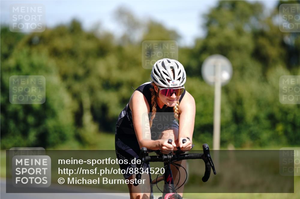 07.09.2025 - 19. Norderstedt Triathlon Michael Burmester http://msf.ph/oto/8834520 07.09.2025 12:21:29 Radfahren 709, 1224 meine-sportfotos.de