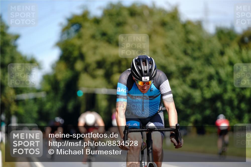 07.09.2025 - 19. Norderstedt Triathlon Michael Burmester http://msf.ph/oto/8834528 07.09.2025 12:21:44 Radfahren 730 meine-sportfotos.de