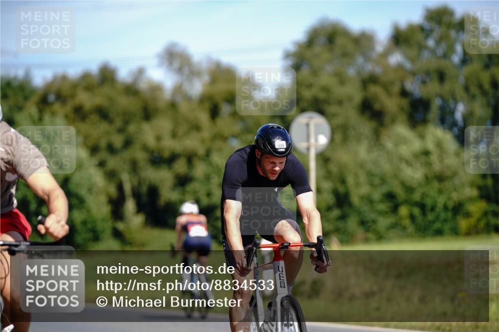07.09.2025 - 19. Norderstedt Triathlon Michael Burmester http://msf.ph/oto/8834533 07.09.2025 12:21:48 Radfahren 701, 1212 meine-sportfotos.de