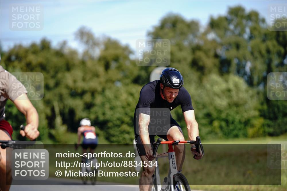 07.09.2025 - 19. Norderstedt Triathlon Michael Burmester http://msf.ph/oto/8834534 07.09.2025 12:21:48 Radfahren 701, 1212 meine-sportfotos.de