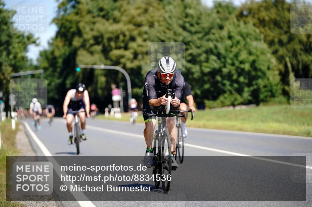 07.09.2025 - 19. Norderstedt Triathlon Michael Burmester http://msf.ph/oto/8834536 07.09.2025 12:21:55 Radfahren 218, 250, 1342 meine-sportfotos.de