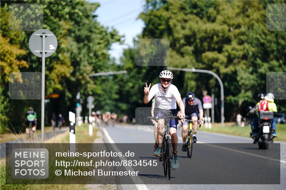 07.09.2025 - 19. Norderstedt Triathlon Michael Burmester http://msf.ph/oto/8834545 07.09.2025 12:22:02 Radfahren 1398 meine-sportfotos.de