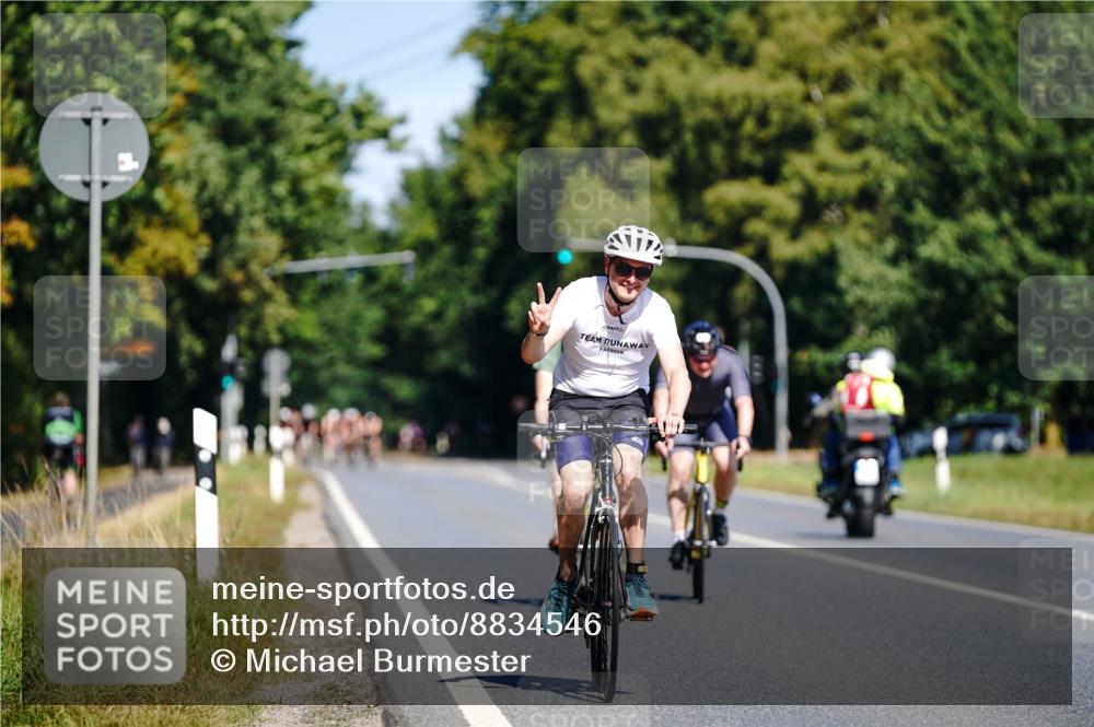 07.09.2025 - 19. Norderstedt Triathlon Michael Burmester http://msf.ph/oto/8834546 07.09.2025 12:22:03 Radfahren 188, 1346, 1398 meine-sportfotos.de
