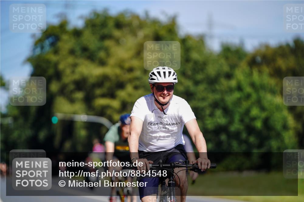 07.09.2025 - 19. Norderstedt Triathlon Michael Burmester http://msf.ph/oto/8834548 07.09.2025 12:22:04 Radfahren 188, 1346, 1398 meine-sportfotos.de