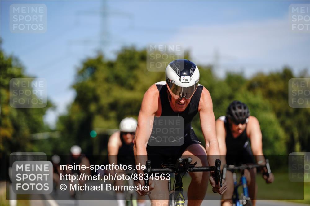 07.09.2025 - 19. Norderstedt Triathlon Michael Burmester http://msf.ph/oto/8834563 07.09.2025 12:22:21 Radfahren 236, 308, 783, 1359 meine-sportfotos.de
