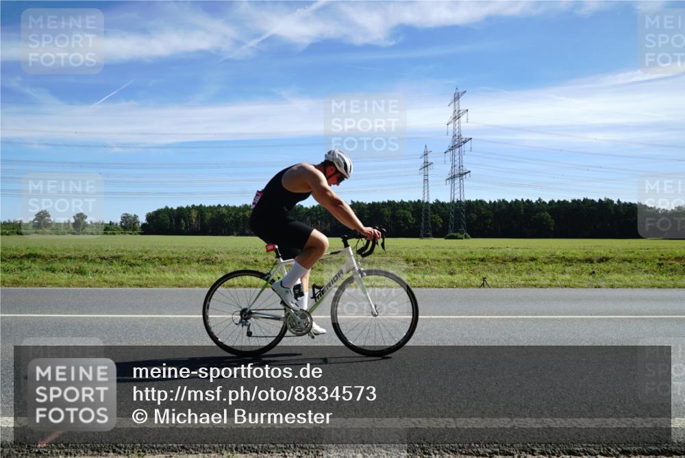 07.09.2025 - 19. Norderstedt Triathlon Michael Burmester http://msf.ph/oto/8834573 07.09.2025 11:58:26 Radfahren 1306, 1359 meine-sportfotos.de