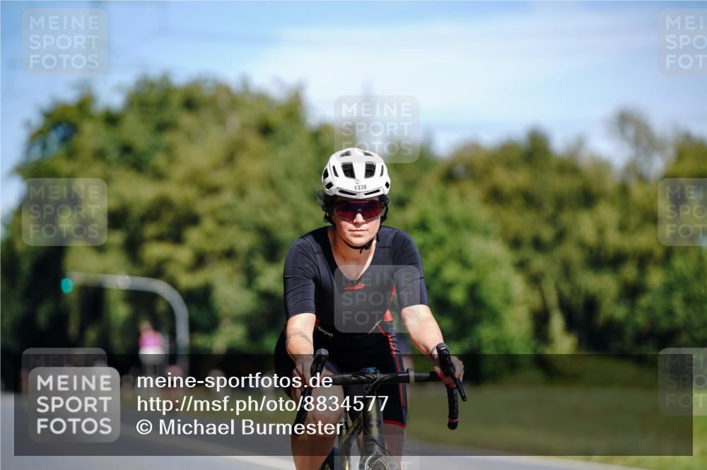 07.09.2025 - 19. Norderstedt Triathlon Michael Burmester http://msf.ph/oto/8834577 07.09.2025 12:22:27 Radfahren 725, 757, 792, 1338 meine-sportfotos.de