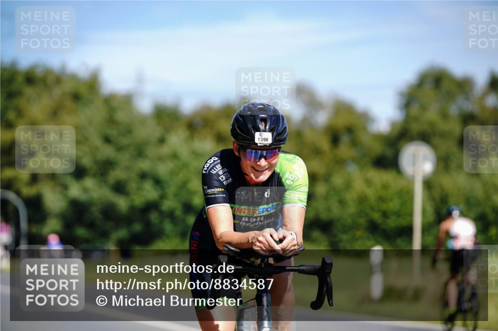 07.09.2025 - 19. Norderstedt Triathlon Michael Burmester http://msf.ph/oto/8834587 07.09.2025 12:22:43 Radfahren 1396 meine-sportfotos.de