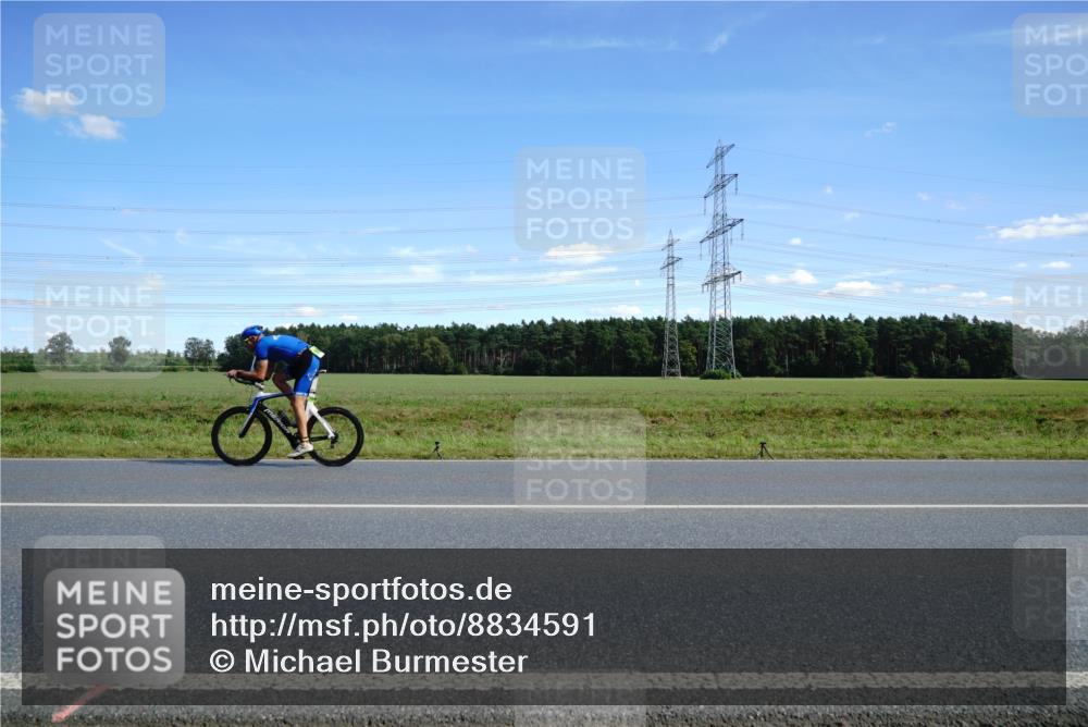07.09.2025 - 19. Norderstedt Triathlon Michael Burmester http://msf.ph/oto/8834591 07.09.2025 14:00:12 Radfahren  meine-sportfotos.de