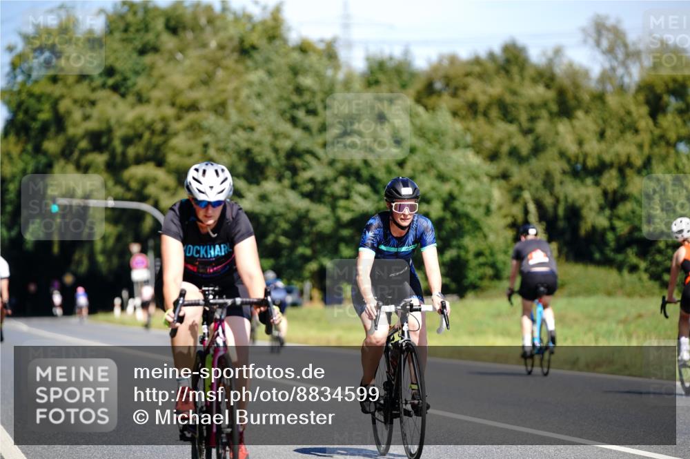07.09.2025 - 19. Norderstedt Triathlon Michael Burmester http://msf.ph/oto/8834599 07.09.2025 12:22:54 Radfahren 283, 820, 856, 1268 meine-sportfotos.de