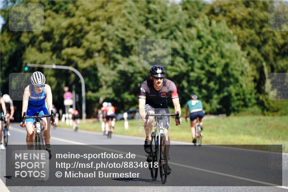 07.09.2025 - 19. Norderstedt Triathlon Michael Burmester http://msf.ph/oto/8834618 07.09.2025 12:23:03 Radfahren 1249, 1293 meine-sportfotos.de