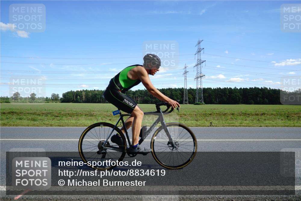 07.09.2025 - 19. Norderstedt Triathlon Michael Burmester http://msf.ph/oto/8834619 07.09.2025 14:00:28 Radfahren 888 meine-sportfotos.de