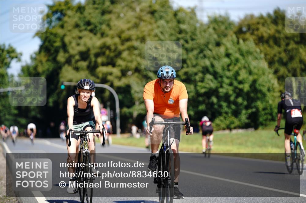 07.09.2025 - 19. Norderstedt Triathlon Michael Burmester http://msf.ph/oto/8834630 07.09.2025 12:23:06 Radfahren 208, 288, 810, 1249, 1293 meine-sportfotos.de