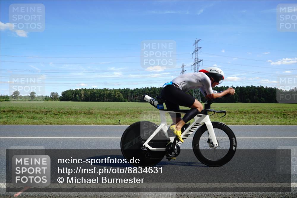 07.09.2025 - 19. Norderstedt Triathlon Michael Burmester http://msf.ph/oto/8834631 07.09.2025 14:00:32 Radfahren 388, 888 meine-sportfotos.de