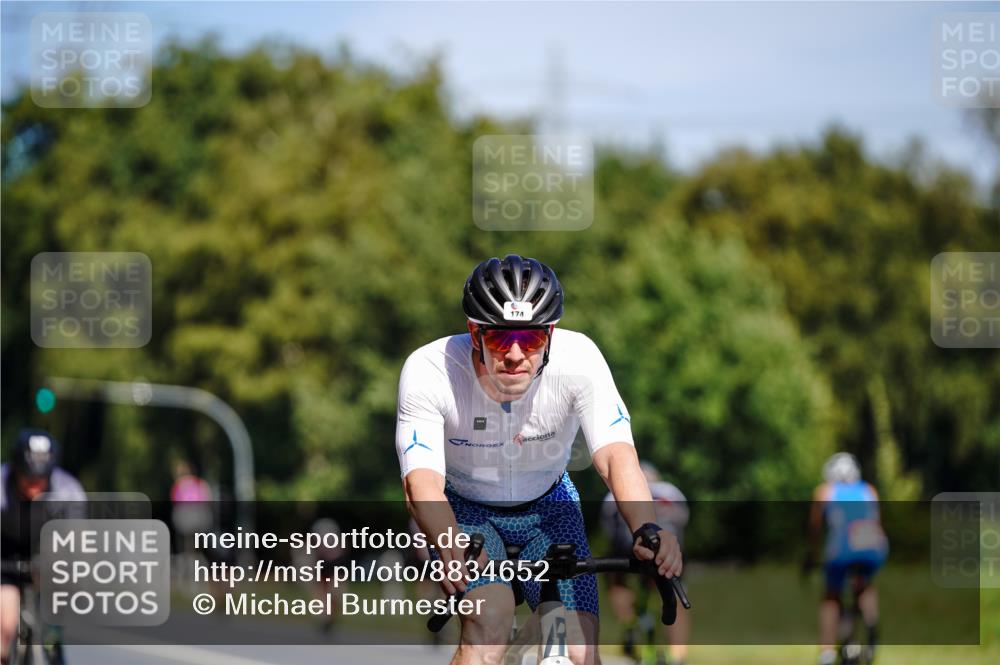 07.09.2025 - 19. Norderstedt Triathlon Michael Burmester http://msf.ph/oto/8834652 07.09.2025 12:23:19 Radfahren 167, 174, 758 meine-sportfotos.de