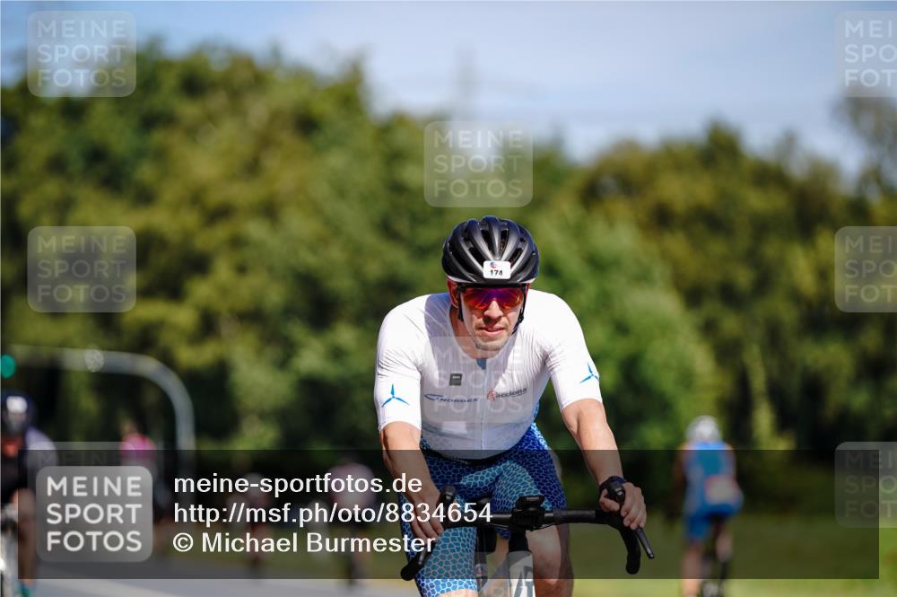 07.09.2025 - 19. Norderstedt Triathlon Michael Burmester http://msf.ph/oto/8834654 07.09.2025 12:23:19 Radfahren 167, 174, 758 meine-sportfotos.de