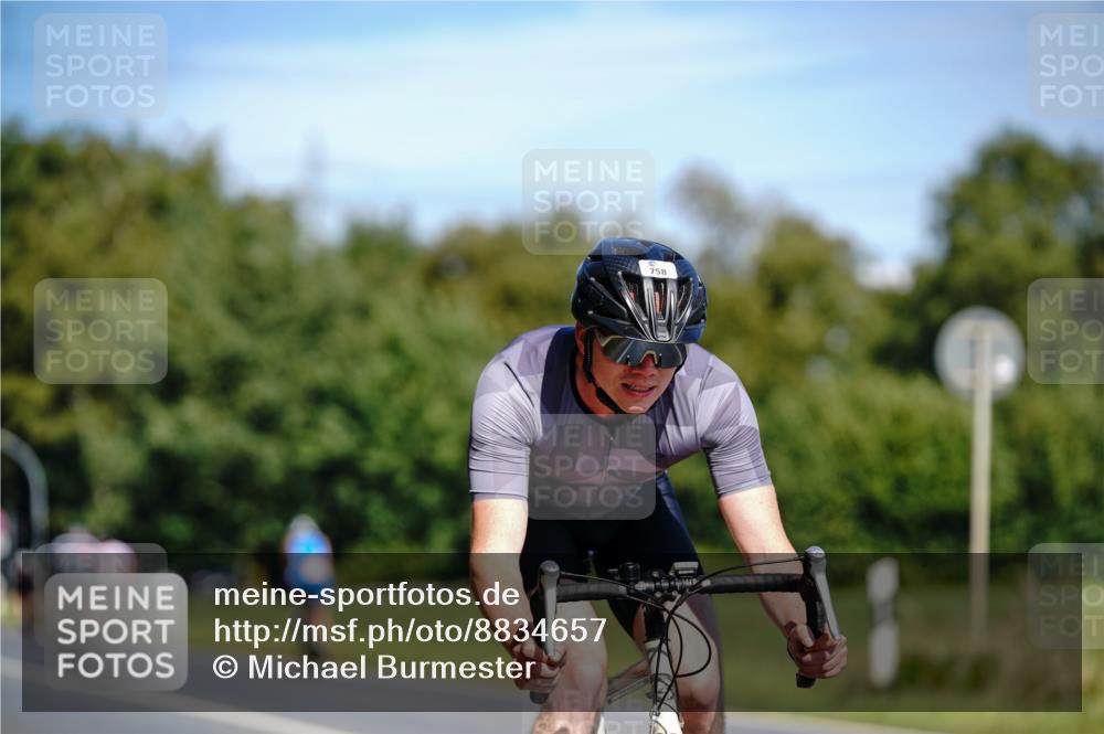 07.09.2025 - 19. Norderstedt Triathlon Michael Burmester http://msf.ph/oto/8834657 07.09.2025 12:23:21 Radfahren 174, 758 meine-sportfotos.de