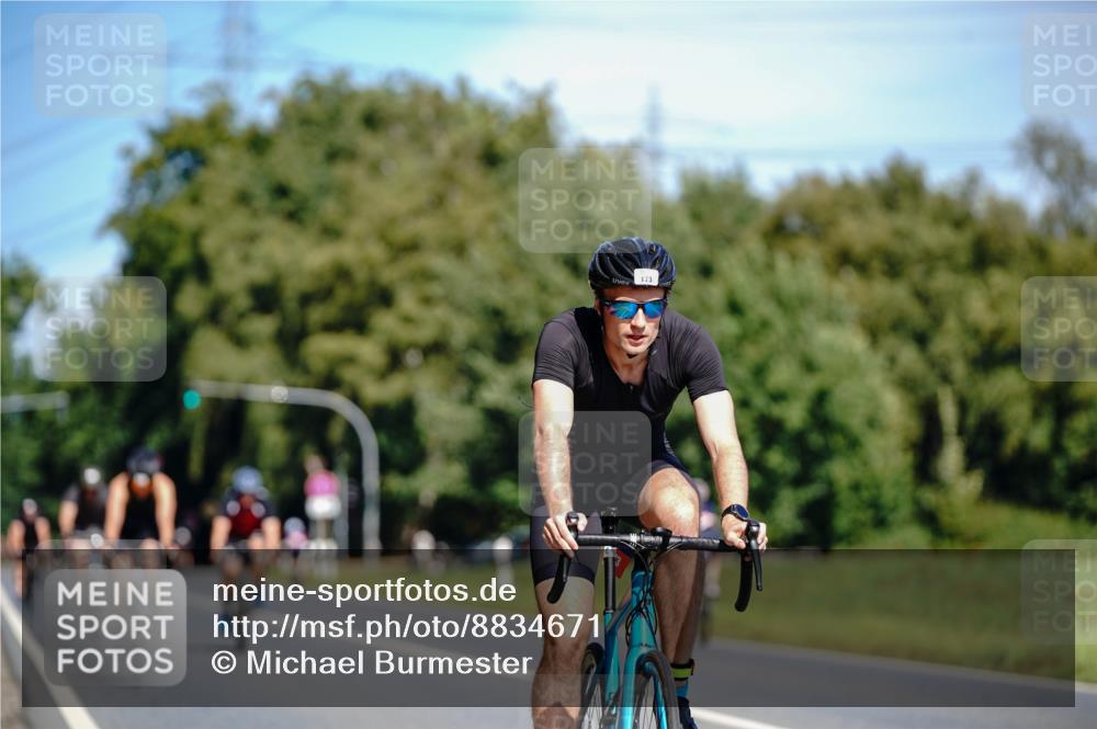 07.09.2025 - 19. Norderstedt Triathlon Michael Burmester http://msf.ph/oto/8834671 07.09.2025 12:23:32 Radfahren 173, 835, 1296, 1379 meine-sportfotos.de
