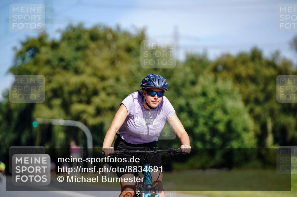 07.09.2025 - 19. Norderstedt Triathlon Michael Burmester http://msf.ph/oto/8834691 07.09.2025 12:23:48 Radfahren 1382 meine-sportfotos.de