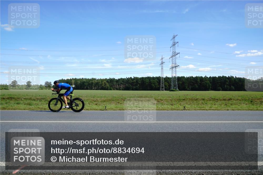 07.09.2025 - 19. Norderstedt Triathlon Michael Burmester http://msf.ph/oto/8834694 07.09.2025 14:01:15 Radfahren 1025, 1041 meine-sportfotos.de