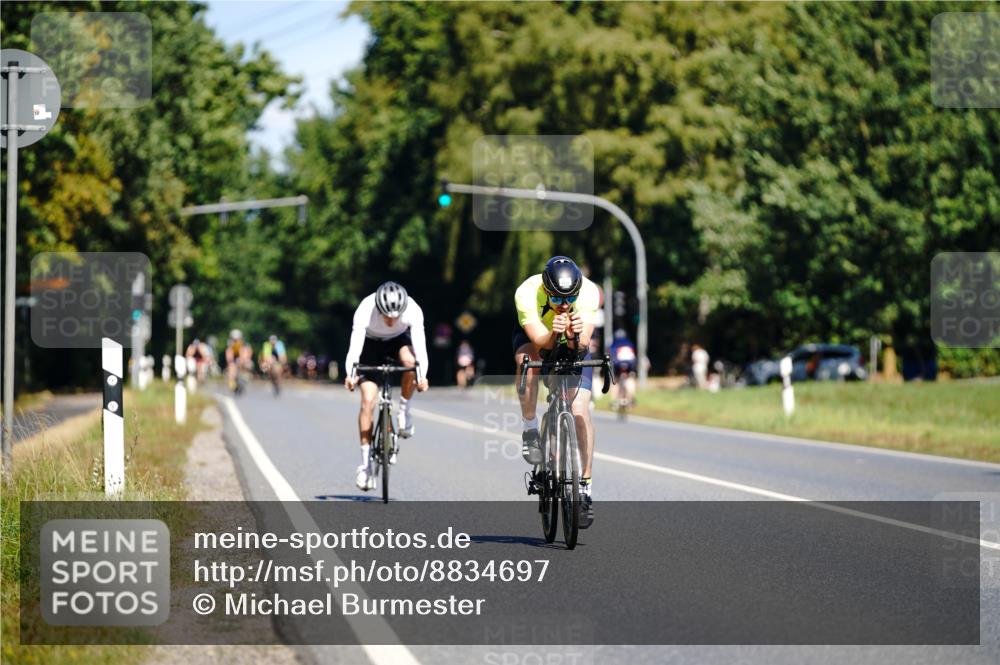 07.09.2025 - 19. Norderstedt Triathlon Michael Burmester http://msf.ph/oto/8834697 07.09.2025 12:23:57 Radfahren 1351 meine-sportfotos.de