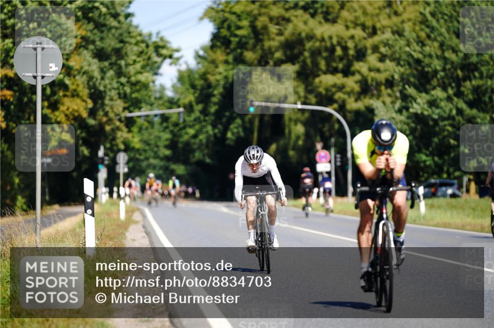 07.09.2025 - 19. Norderstedt Triathlon Michael Burmester http://msf.ph/oto/8834703 07.09.2025 12:23:58 Radfahren 165, 1351 meine-sportfotos.de
