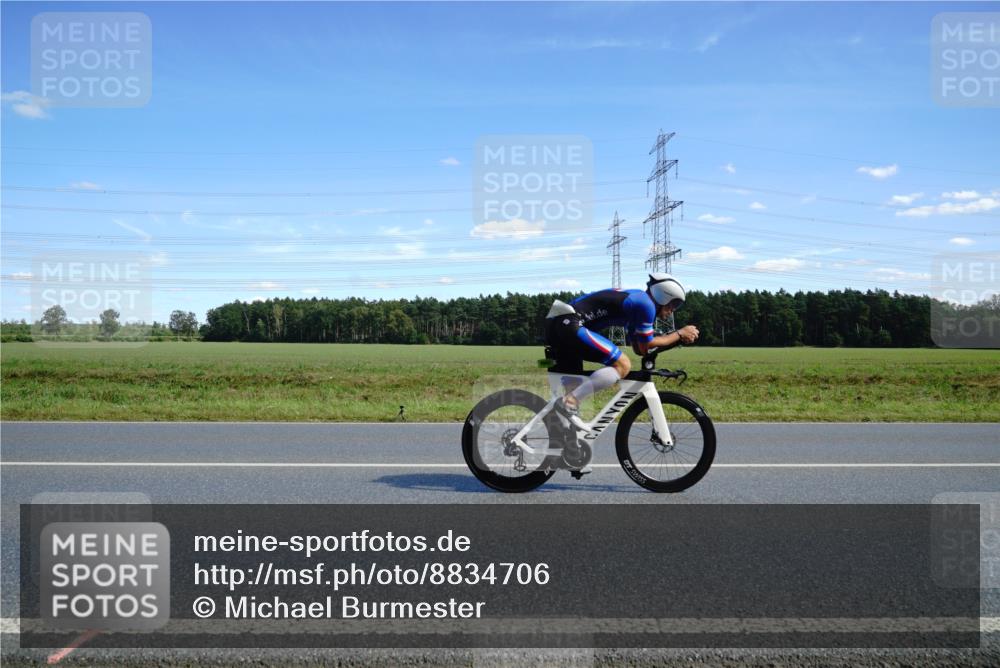 07.09.2025 - 19. Norderstedt Triathlon Michael Burmester http://msf.ph/oto/8834706 07.09.2025 14:01:18 Radfahren 1025, 1041 meine-sportfotos.de