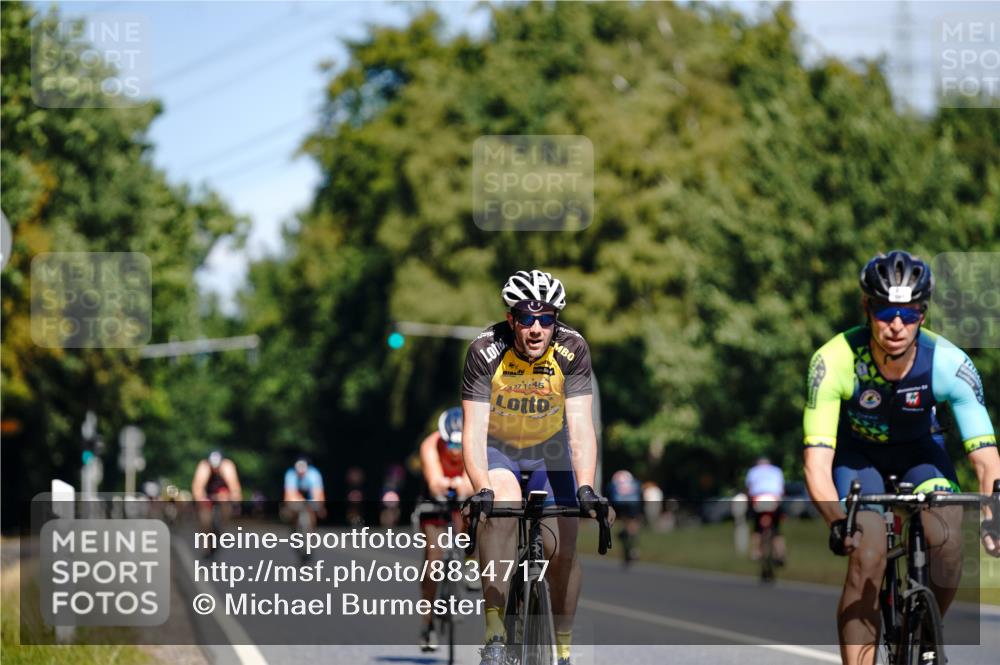 07.09.2025 - 19. Norderstedt Triathlon Michael Burmester http://msf.ph/oto/8834717 07.09.2025 12:24:11 Radfahren 261, 756, 798 meine-sportfotos.de