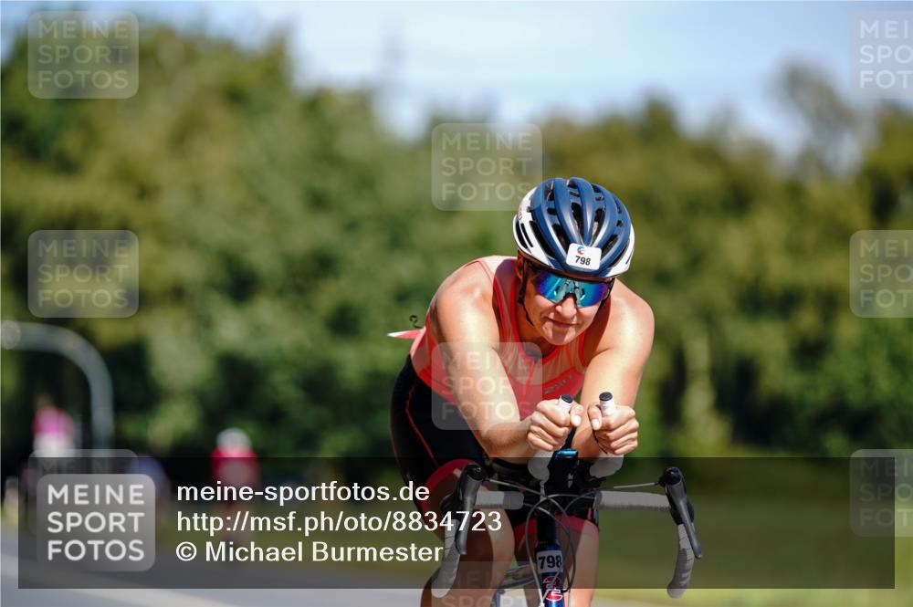07.09.2025 - 19. Norderstedt Triathlon Michael Burmester http://msf.ph/oto/8834723 07.09.2025 12:24:14 Radfahren 261, 756, 798 meine-sportfotos.de