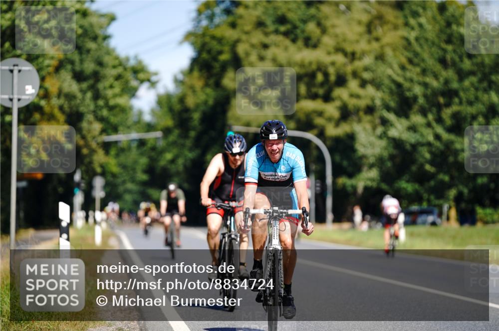 07.09.2025 - 19. Norderstedt Triathlon Michael Burmester http://msf.ph/oto/8834724 07.09.2025 12:24:19 Radfahren 249, 802 meine-sportfotos.de