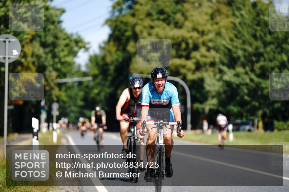 07.09.2025 - 19. Norderstedt Triathlon Michael Burmester http://msf.ph/oto/8834725 07.09.2025 12:24:19 Radfahren 249, 802 meine-sportfotos.de