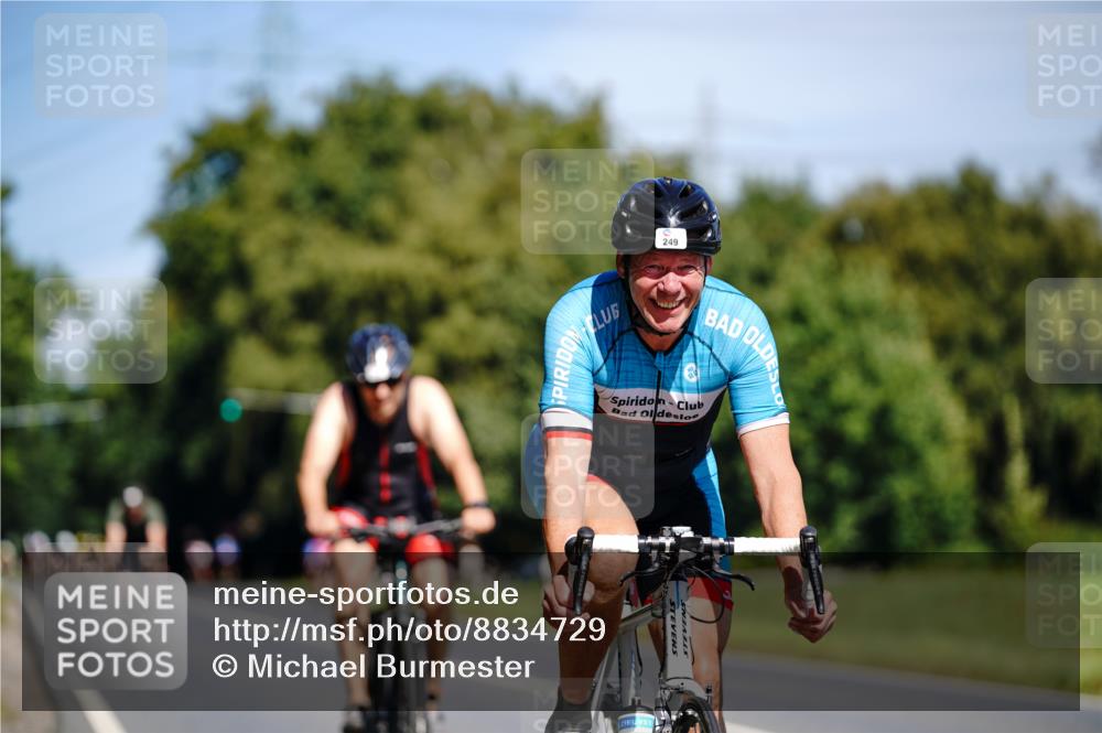 07.09.2025 - 19. Norderstedt Triathlon Michael Burmester http://msf.ph/oto/8834729 07.09.2025 12:24:20 Radfahren 249, 802 meine-sportfotos.de